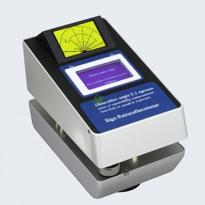 Угол наблюдения 0,2 градуса. Погрешность измерения повторяемости знакового ретрорефлектометра не более 2 процентов. Английский язык.